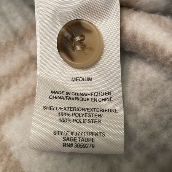 THREAD & SUPPLY Shacket Oversized Fleece Button Down with Pockets Medium - Picture 7 of 13